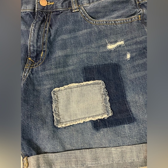 Old Navy Boyfriend Tomboy Patch Sarah Blue Denim Jean Shorts Women’s Sz 12 Reg - Picture 6 of 7